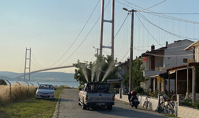 Lapseki Belediyesi’nden sinek ilaçlama çalışmaları