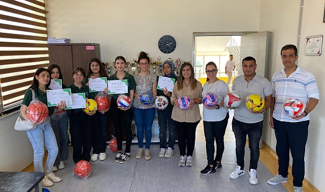 Lapseki’de geri dönüşüm yarışmasının kazanan okulları belli oldu