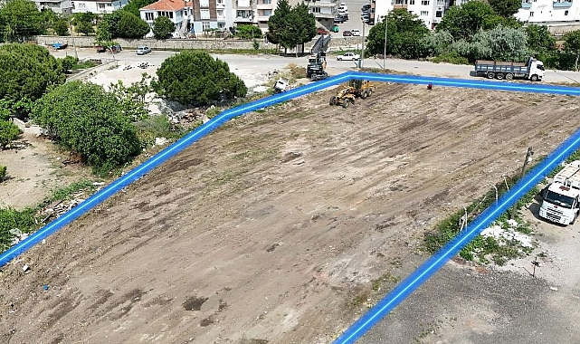 Lapseki’de kurban satış alanı hazırlandı