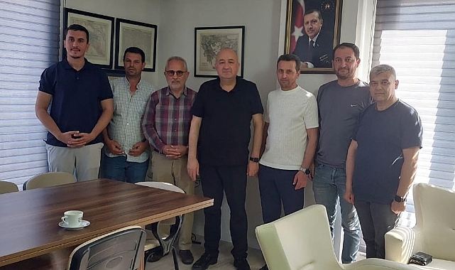 Milletvekili Ayhan Gider ziyaretçilerini ağırladı