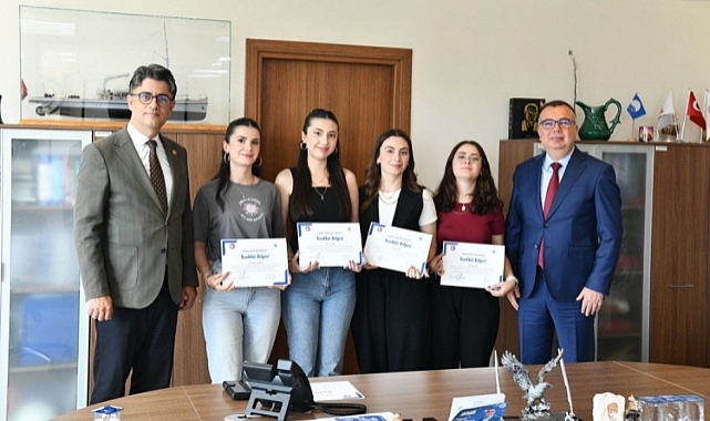 Peyzaj Mimarlığı Öğrencilerine Proje Katkılarından Dolayı Teşekkür Belgeleri Verildi