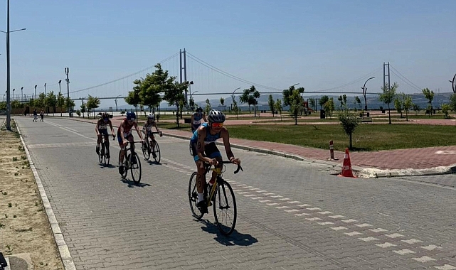 Triatlon Bölgesel Ligi’nin İlk Etabı Lapseki’de Gerçekleştirildi