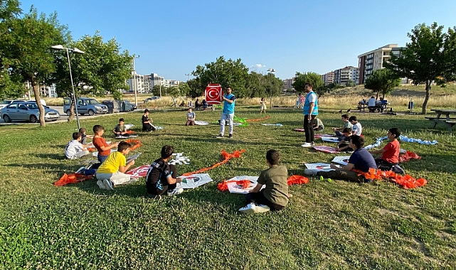 Yahya Çavuş Hafızlık Kur’an Kursu öğrencilerinden Gazze için uçurtma şenliği
