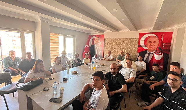 Zafer Partisi Çanakkale Teşkilatında Bayramlaşma Buluşması