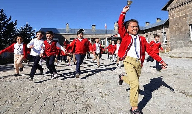 10 Kasım Tartışmalarına Bakanlıktan Net Açıklama: Ara Tatil Takvimi Pedagojik ve Yasal Gerekçelerle Belirlendi