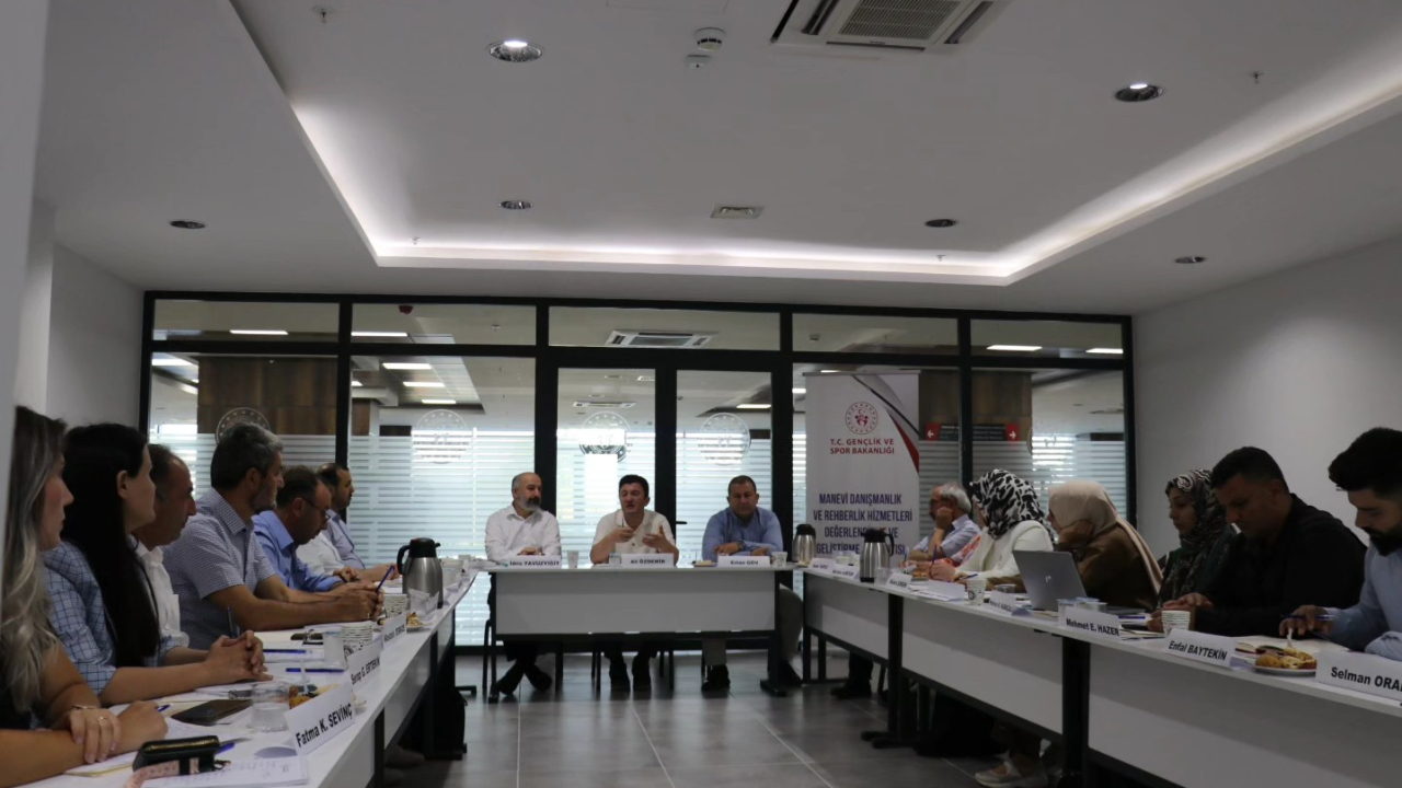 Manevi Danışmanlık ve Rehberlik Hizmetleri Değerlendirme ve Geliştirme Toplantısı Başladı