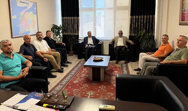 AK Parti Çanakkale Teşkilatında Vefa Buluşması: Eski ve Yeni Yöneticiler Bir Araya Geldi