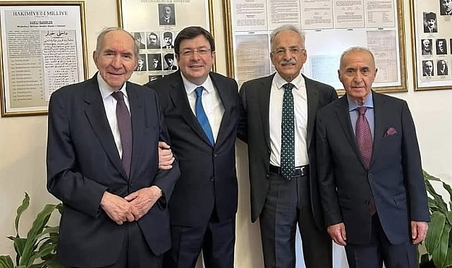 Altan Öymen hayatını kaybetti