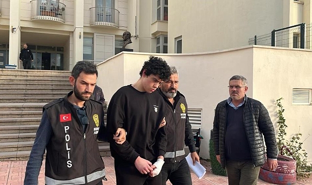 Annesini Öldüren Gence 24 Yıl Hapis Cezası