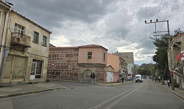 Bayramiç’in tarihi mirası 6 yıldır restorasyon bekliyor! Hadımoğlu Konağı ne zaman turizme kazandırılacak?