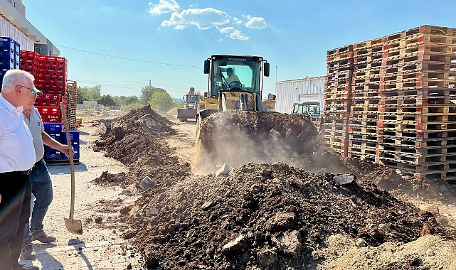 Bayramiç’te Altyapı Tamam, Sıra Asfaltlamada! Yaz Sonuna Kadar 6000 Metrekare Yol Yenileniyor