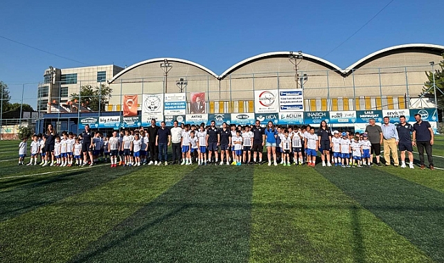 Bigaspor Yaz Futbol Okulu geleceğin yıldızlarını sahaya çıkardı