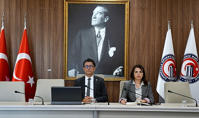 ÇOMÜ'de Kalite Güvencesi Kapsamında "Yönetimin Gözden Geçirmesi" Toplantısı Yapıldı