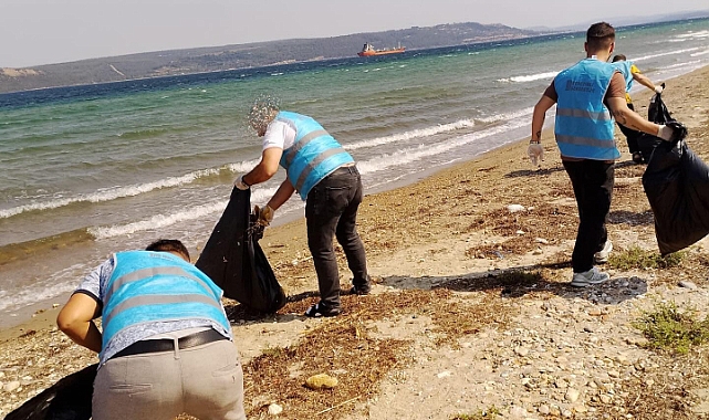 Denetimli Serbestlik Yükümlüleri Kepez Sahili’nde temizlik yaptı