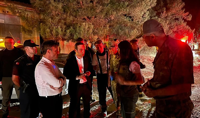 Gelibolu Belediye Başkanı Soymak ve Kaymakam Koç Yangın Bölgesinde