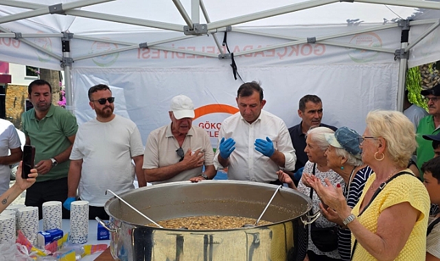 Gökçeada Belediyesi'nden Aşure Günü ikramı