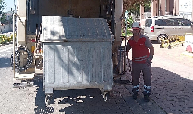 Kepez’de Konteynerler Baştan Aşağı Temizleniyor!
