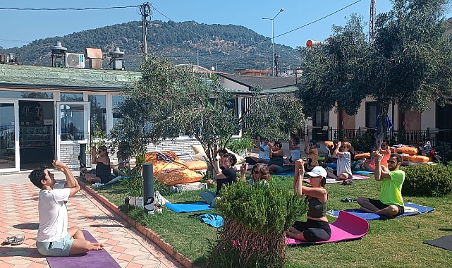 Küçükkuyu’da Eklem Yogası