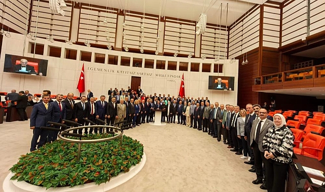 Meclis tatile girdi milletvekilleri fotoğraf çektirdi