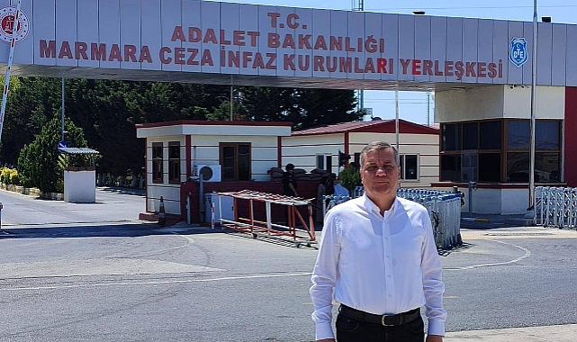 Milletvekili Özgür Ceylan'dan Ekrem İmamoğlu'na ziyaret