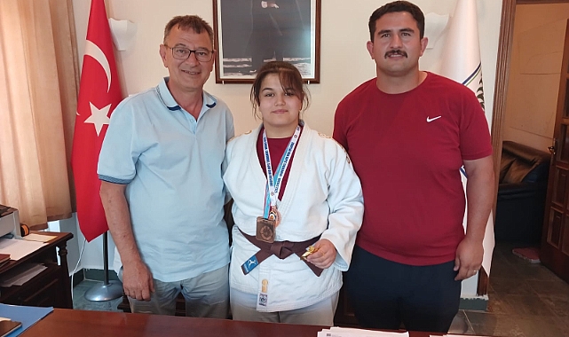 Şampiyon Judocu Sümeyye Işıktaş’tan Başkan Veysel Acar’a ziyaret