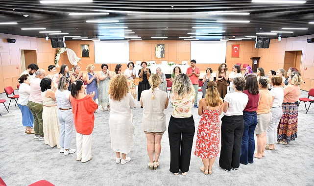 Sosyodrama atölyesinde toplumsal dönüşüm masaya yatırıldı