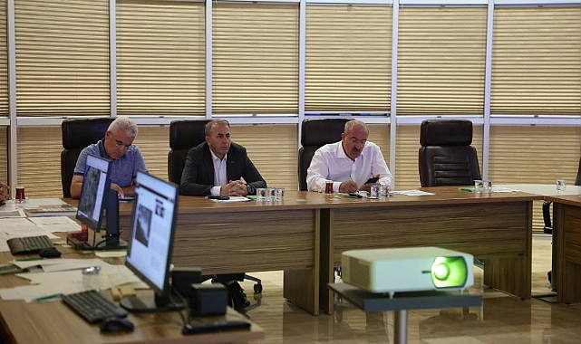 Vali Toraman, Ayvacık ve Gelibolu’daki Yangınları Dardanos’tan Takip Ediyor