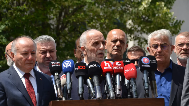 Türk-İş Başkanı Ergün Atalay saklanma, artık evine git