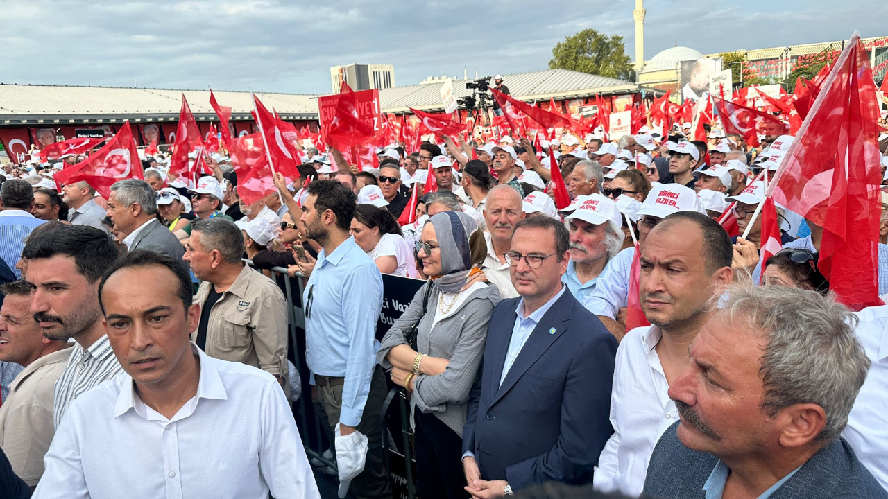 İYİ Parti’nin “Birinci Vazifen” mitingleri Bursa’da başladı