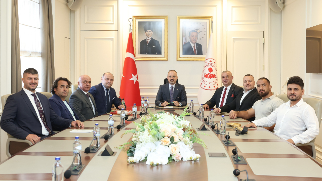 Turan'a, Türkiye’nin İlk İl İçi Yağlı Güreş Birliği'nden Ziyaret