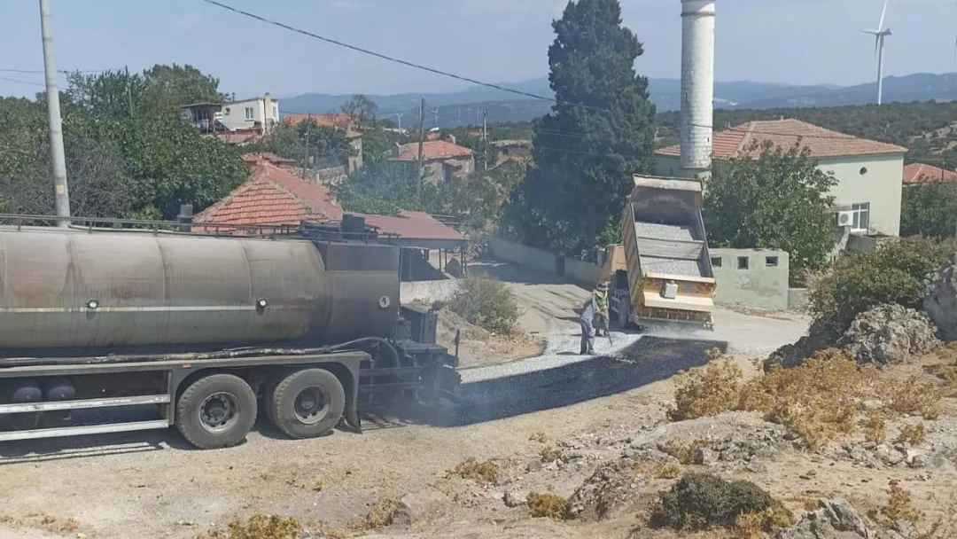 Ayvacık Köylerinde 2. Kat Asfalt Çalışmaları Başladı