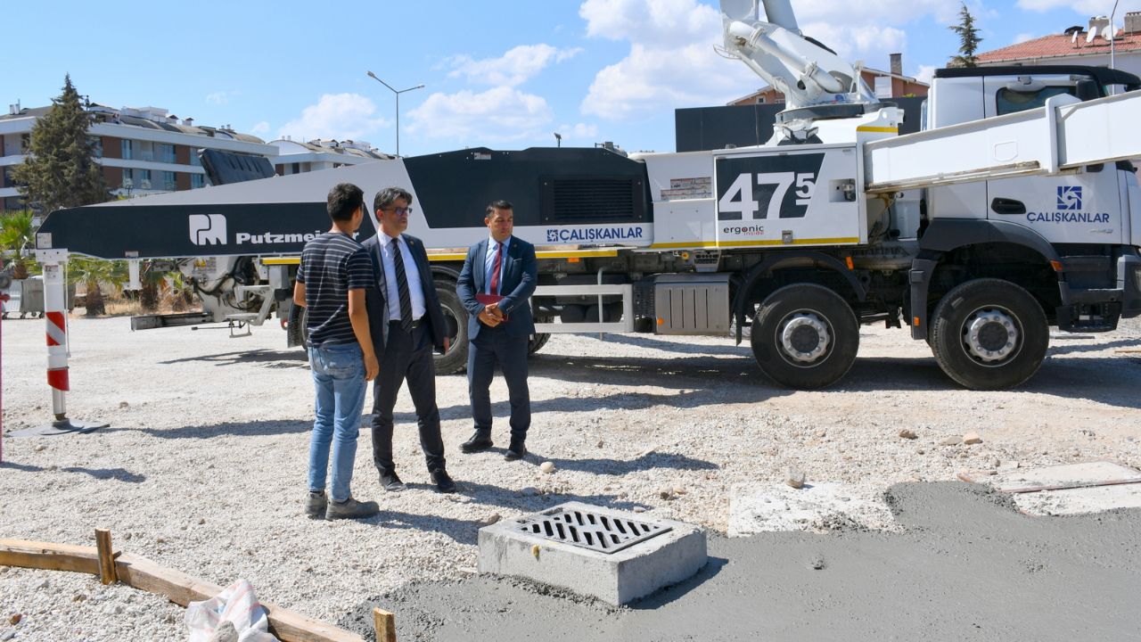 Anafartalar Yerleşkesinde Çevre Düzenlemesi Sona Yaklaştı