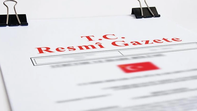 Cumhurbaşkanı imzasıyla yayımlanan atama ve görevden alma kararları Resmi Gazete’de yayımlandı.