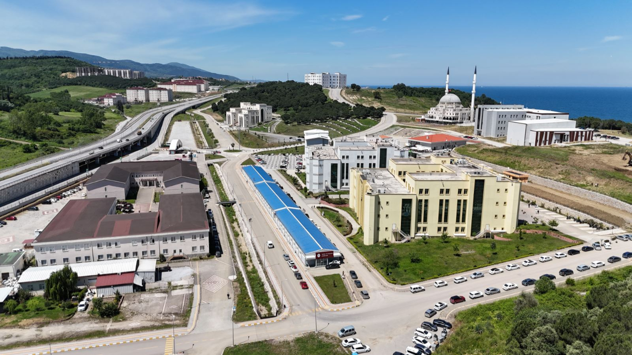 Yalova Üniversitesi 10 Sözleşmeli Personel Alımı Yapacak