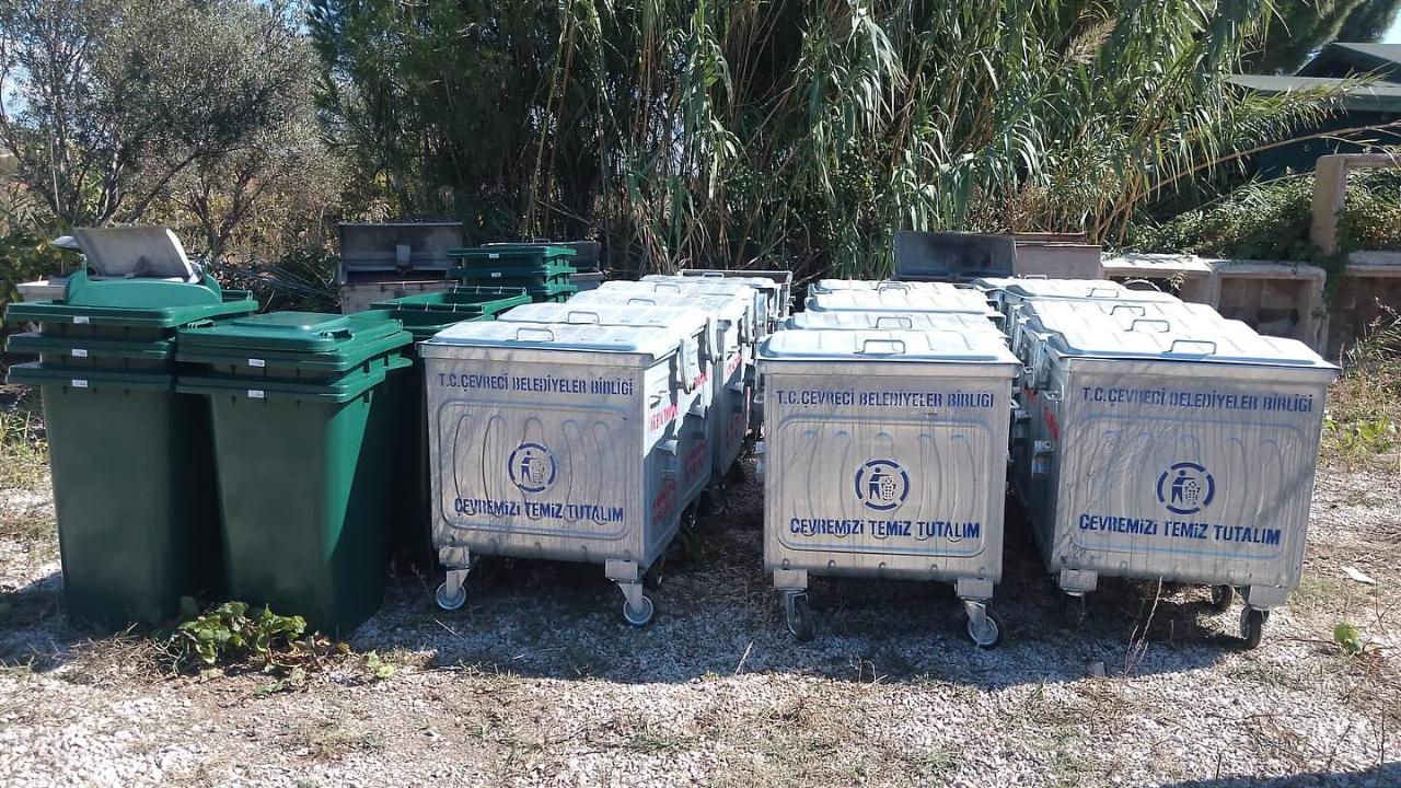 Bozcaada'ya çöp konteyneri hibesi