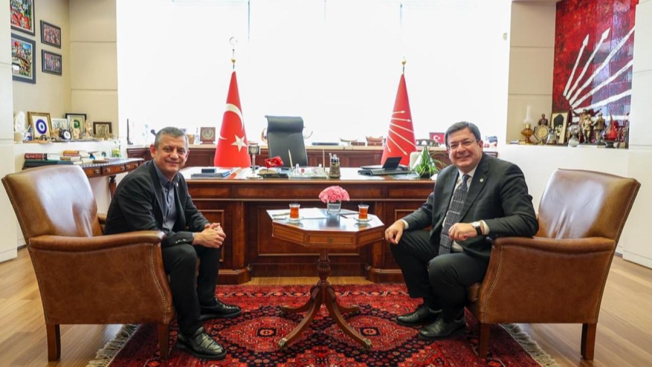 Muharrem Erkek, Özgür Özel’i ziyaret etti