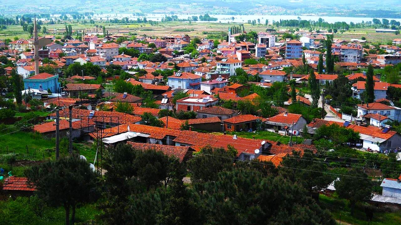 Tarihin ve Doğanın Kesişme Noktası: Pazarköy Beldesi'nin Hikayesi