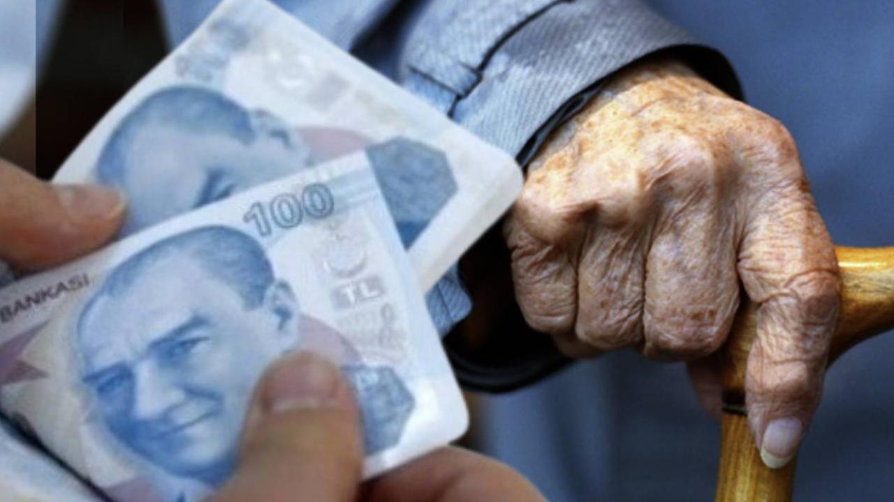 2026 Emekli Bayram İkramiyesine Dev Zam Beklentisi: 4.000 TL'lik Mevcut Tutar Yükselecek mi?
