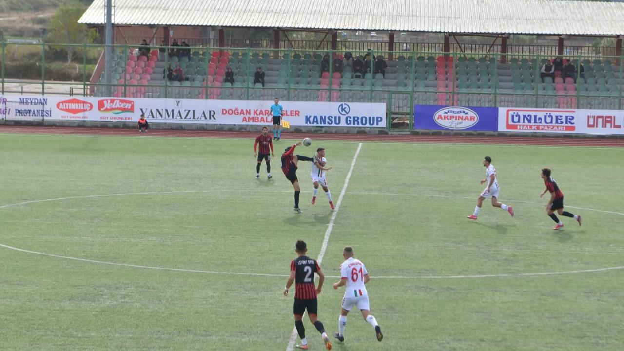 BAL'da Nefesler Tutuldu: Ezinespor, Kapaklıspor'u Ağırlıyor! Pazar Günü Büyük Randevu