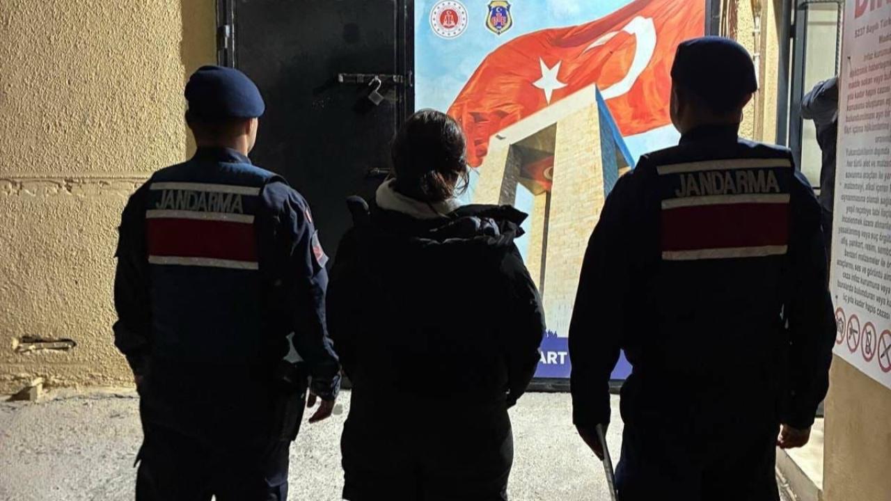 Çanakkale'de Suça Geçit Yok! 33 Aranan Şahıs Yakalandı, 8'i Tutuklandı