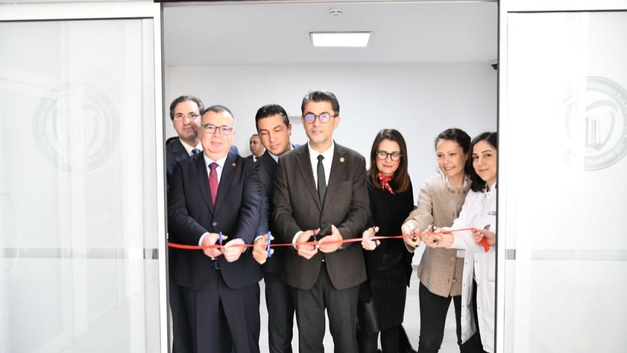 Çanakkale'nin Sağlıkta Teknoloji Üssü Açıldı! ÇOMÜ Diş Hekimliği'nde Yeni Klinik ve AR-GE Merkezi Devrede