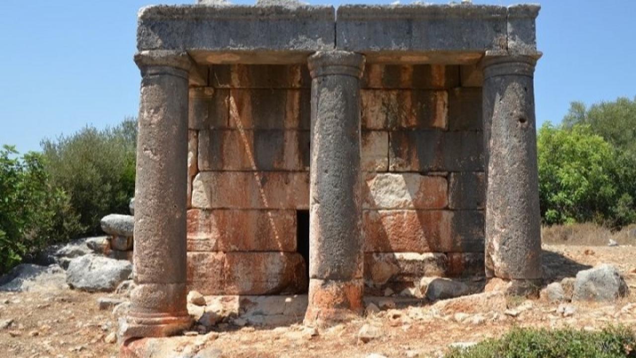 Malazgirt'te Üçüncü SİT Alanı Tescili: Okçuhan Köyü'ndeki Çam Nekropol ve Yerleşim Alanı Koruma Altına Alındı!