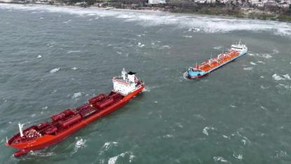 İstanbul Florya Açıklarında Facianın Eşiğinden Dönüldü! İki Tanker Çarpıştı, Kurtarma Ekipleri Seferber Oldu