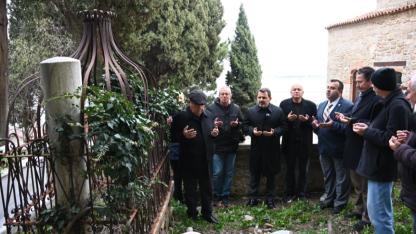 Kabrine ulaşılan Necip Paşa mezarı başında anıldı