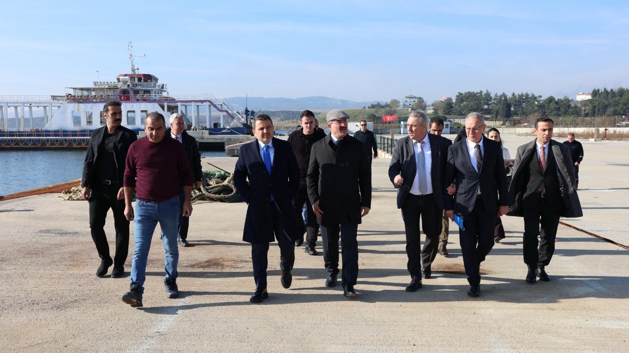 Vali Toraman, Gelibolu'nun Kalbinde: Antika Traktörlerin Sırrından, Boğaz'ın Yeni İskelelerine Uzanan Kapsamlı İnceleme!
