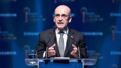 Bakan Şimşek’ten Çifte Ekonomi Hamlesi: Fitch’ten Not Artışı Sinyali ve KKM Devri Resmen Kapandı!