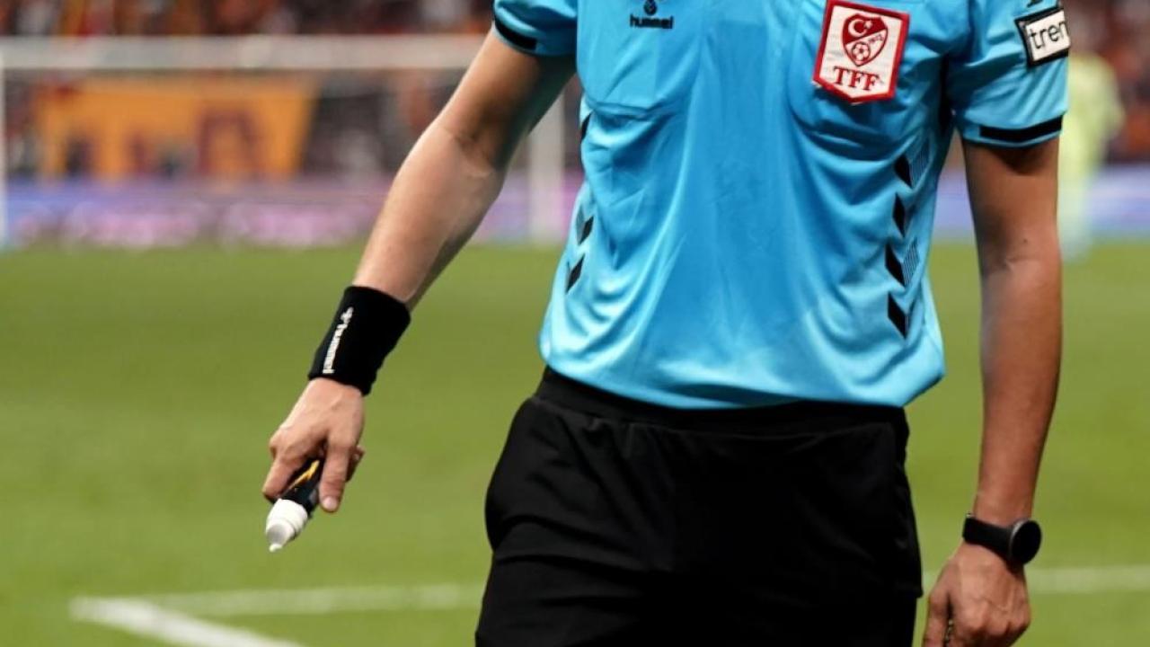 Süper Lig’de 20. Hafta Hakemleri Belli Oldu! Galatasaray, Beşiktaş ve Fenerbahçe Maçlarını Kim Yönetecek?