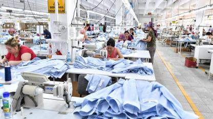 Tekstil Devleri Birleşti, Bakanlık Düğmeye Bastı: 5 Ülkeye Kumaş Soruşturması!
