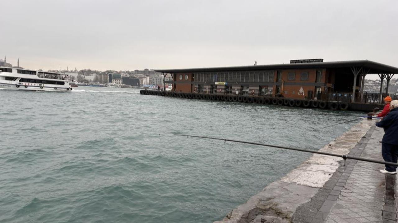 Karaköy sahilinde kadın cesedi bulundu