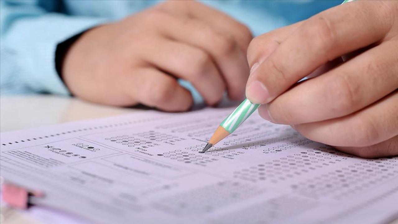 Artık Sadece ALES Yetmeyecek! YÖK'ten Flaş Karar: Doktora ve Araştırma Görevlisi Seçiminde "Merkezi Sınav" Dönemi!